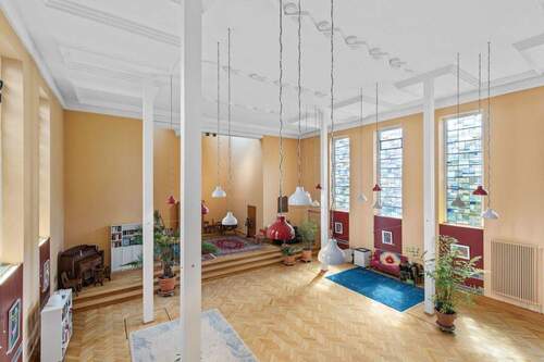 Kirche Impressionen - Himmlisch wohnen - ein architektonisches Meisterstück für Visionäre!