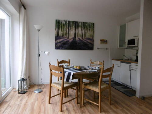 Esstisch, Küchenzeile - 1 Zimmer Etagenwohnung in Braunlage