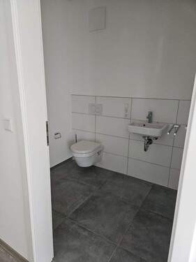 Gäste WC - 4 Zimmer Etagenwohnung zur Miete in Lippstadt