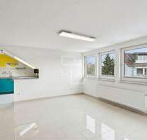 Leerstehendes Schmuckstück mit Balkon & Einbauküche! - Köln Urbach