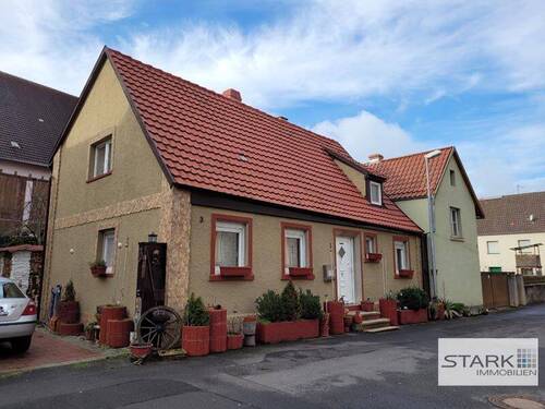 Außenansicht.jpg - 4 Zimmer Einfamilienhaus in Bütthard