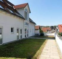 Tolle, gepflegte 3 Zi.-Whg. in ruhiger, zentraler Lage - Balkon, Grünfläche, inkl. TG-Stellplatz - Ebersbach an der Fils
