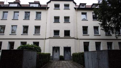 Außenansicht - Solide Mieteinnahmen - Ihr nächster Baustein für langfristigen Vermögensaufbau! 3 Zimmer in Krefeld Baakeshof
