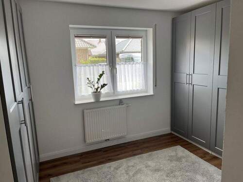 Ankleidezimmer/ Büro - 