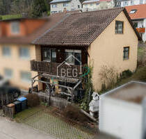 Doppelhaushälfte mit Ausbaupotenzial in ruhiger Lage - Bühlerzell