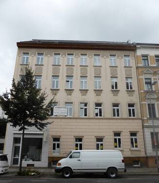 Hausansicht 2 - 2 Zimmer Etagenwohnung zur Miete in Leipzig