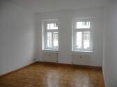 Wohnzimmer mit Parkett - Etagenwohnung mit 61,00 m&sup2; in Leipzig zur Miete