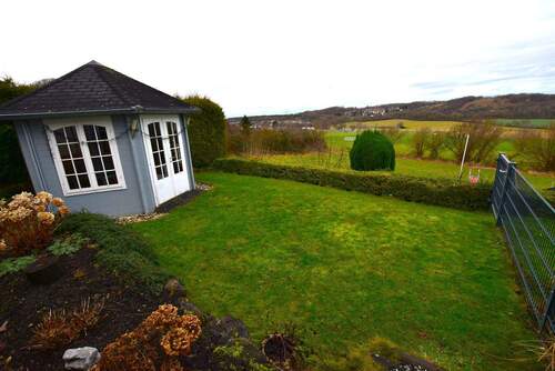 Garten mit Gartenhaus.JPG - 