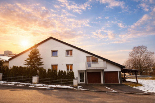 Blick aufs Haus - Exklusives Wohnen in Bestlage - Stilvoll modernisierte Doppelhaushälfte