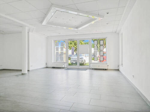 Bürobereich c - +++Barrierefreies Miet-Gewerbe mit Schaufenstern & hervorragender Lage in Neustadt (Sa)!+++