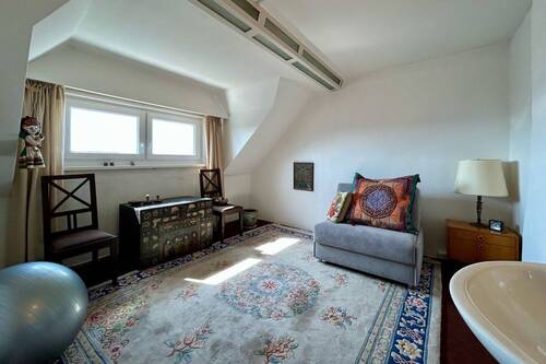 Beheiztes Zimmer im Dachgeschoss - 