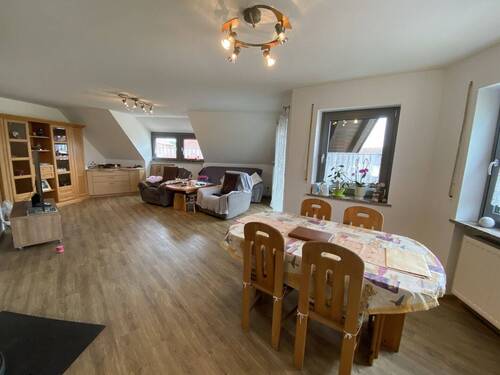 OG - Wohn- und Esszimmer - 