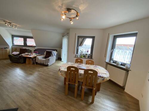 OG - Wohn und Esszimmer - 