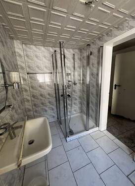 IMG_1893 - 5 Zimmer Mehrfamilienhaus, Wohnhaus in Ilmenau