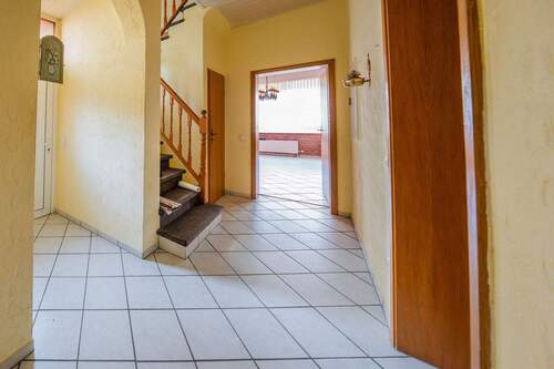 Flur EG - 6 Zimmer Einfamilienhaus zum Kaufen in Heinsberg