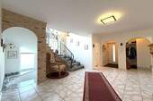 EG Eingangsbereich II - 9 Zimmer Einfamilienhaus in Ried