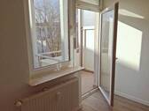 Balkontür - Etagenwohnung mit 36,60 m&sup2; in Schwerin zur Miete