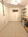 Kellerraum mit WM-Anschluss, Regale - 