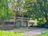 Parkhaus mit eigenem PKW Stellplatz - 