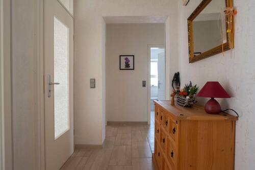 Diele EG - Mehrfamilienhaus, Wohnhaus mit 266,00 m² in Weilrod zum Kaufen
