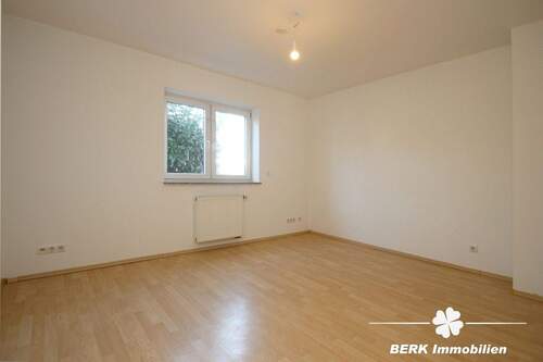 Schlafzimmer - EG - 