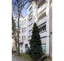 Altbaujuwel in Steglitz-Zehlendorf: Großzügige 3-Zimmerwohnung mit Balkon und Eigennutzoption! - Berlin Lichterfelde