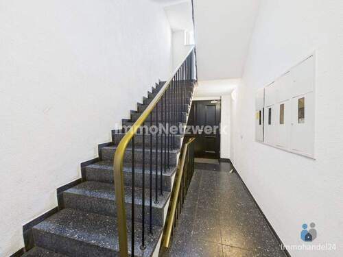 Treppenhaus - 3 Zimmer Etagenwohnung zum Kaufen in Köln / Altstadt-Süd
