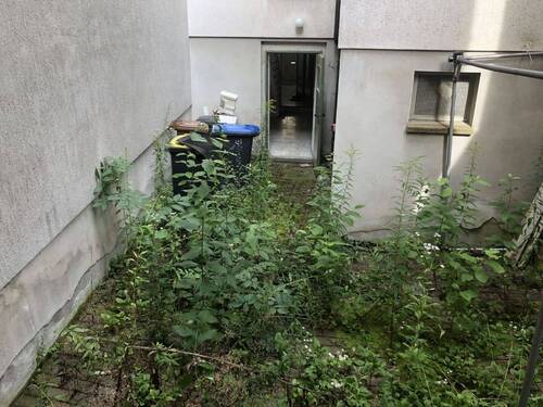 Zugang zum Hintergebäude - 