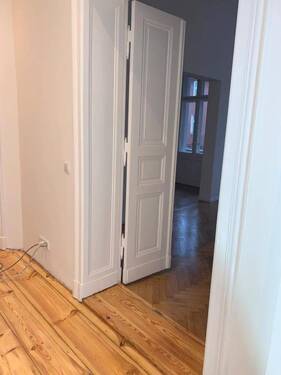 3 - 6 Zimmer Etagenwohnung in Berlin