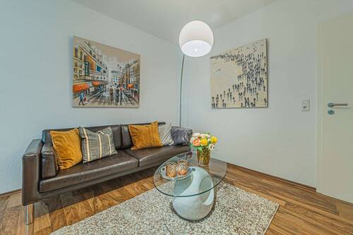 Wohnen - 2 Zimmer Etagenwohnung zur Miete in Frankfurt am Main