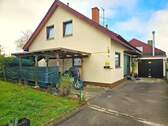 1. Ostseite Eingangsbereich - 5 Zimmer Einfamilienhaus in Mutlangen