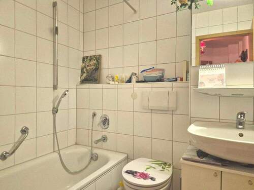 Bad.jpg - Etagenwohnung mit 63,00 m² in Lindau (Bodensee) zum Kaufen