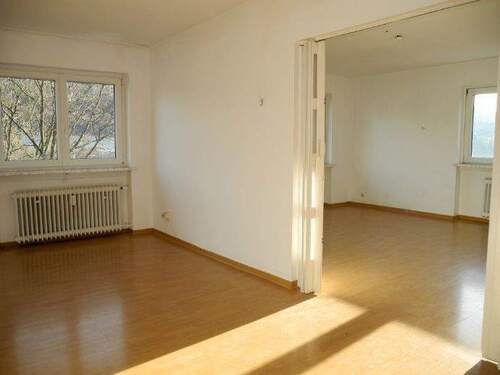 Esszimmer, Wohnzimmer - Wohnung 3-Zimmer, Küche, Bad, Balkon, 1.OG