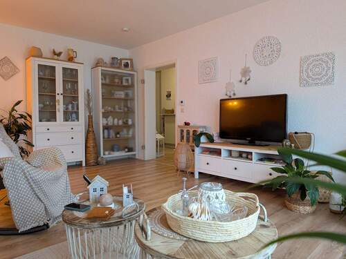 Wohnzimmer - 3 Zimmer Etagenwohnung zum Kaufen in Pirmasens