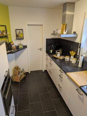 Küche mit Speisekammer - 