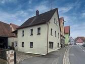 Seitenansicht - 4 Zimmer Einfamilienhaus zum Kaufen in Großhabersdorf