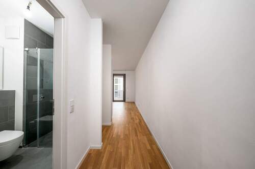 2 - 1 Zimmer Etagenwohnung zur Miete in Berlin