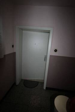 Wohnungseingang - Etagenwohnung mit 62,00 m&sup2; in Duisburg zur Miete