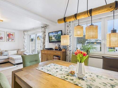 Blick vomn Essbereich in Richtung Wohnbereich - 