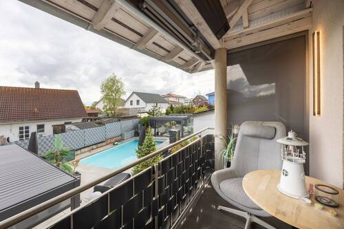 Balkon OG mit Poolblick - 