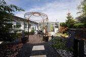 Gartenbereich mit Sitzplatz - 