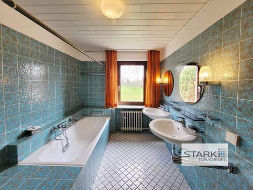 EG Badezimmer Fenster.jpg - 
