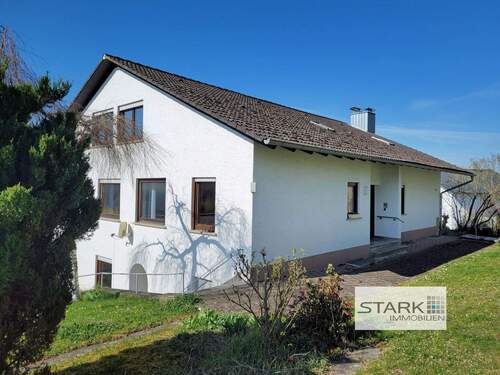Außenansicht Eingangseite.jpg - Mehrfamilienhaus, Wohnhaus mit 280,00 m² in Wittighausen zum Kaufen