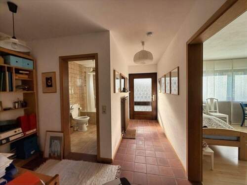 Flur + Eingang ELW - 