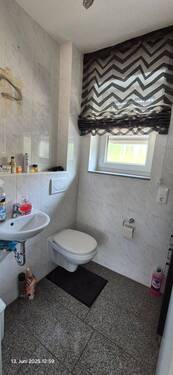 Gäste-WC - Doppelhaushälfte mit 180,00 m² in Pforzheim zum Kaufen