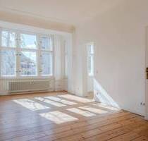 Eigenbedarf möglich - Modern sanierte 2-Zimmer-Wohnung mit sonnigem Balkon und tollem Weitblick - Berlin Neukölln