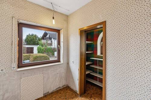 Abstellraum - 5 Zimmer Einfamilienhaus in Erbach