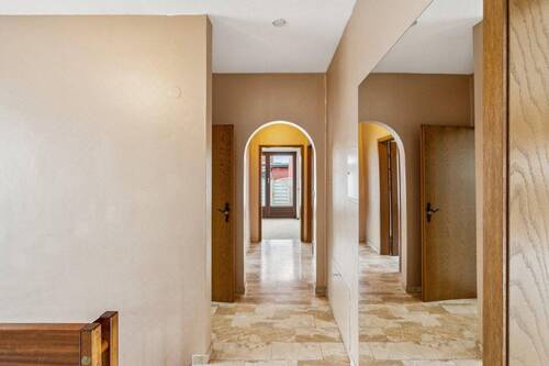 Flur - Einfamilienhaus mit 140,00 m&sup2; in Erbach zum Kaufen