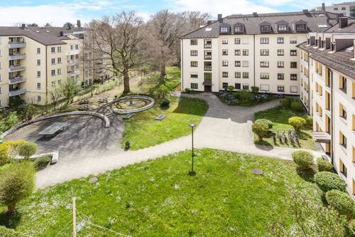 Blick in den Hofbereich - 