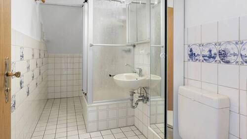 2. Badzimmer mit Dusche - 